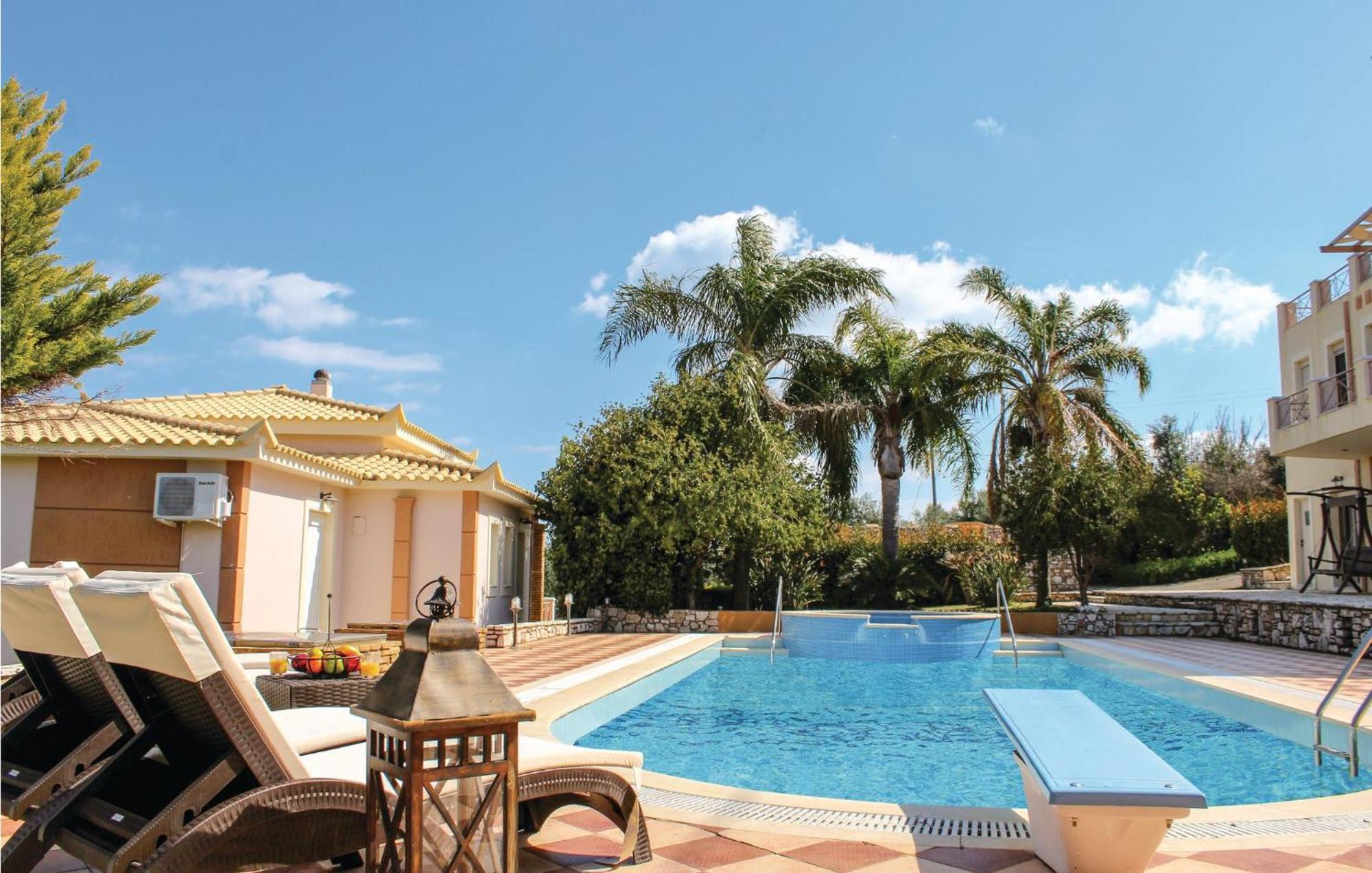 Amazing Home In Koroni With Wifi ภายนอก รูปภาพ