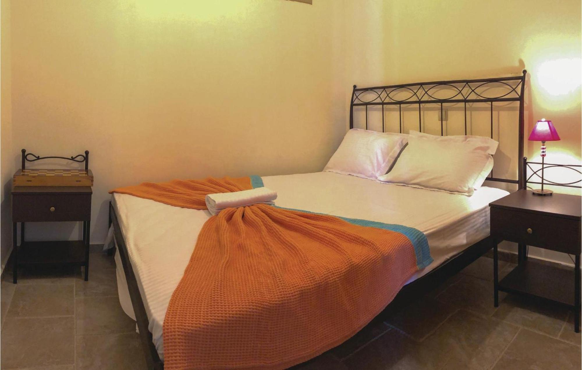 Amazing Home In Koroni With Wifi ภายนอก รูปภาพ