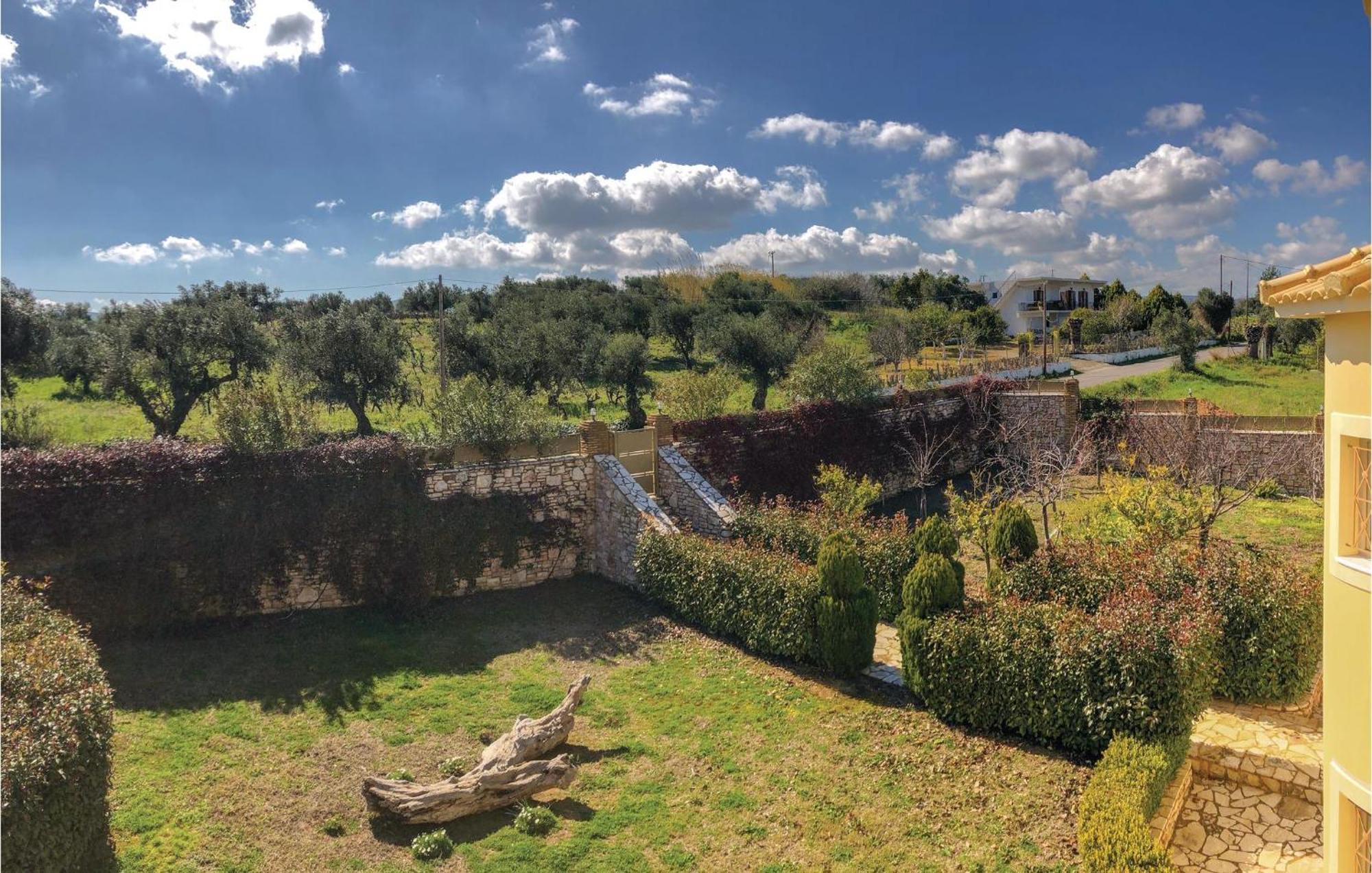 Amazing Home In Koroni With Wifi ภายนอก รูปภาพ
