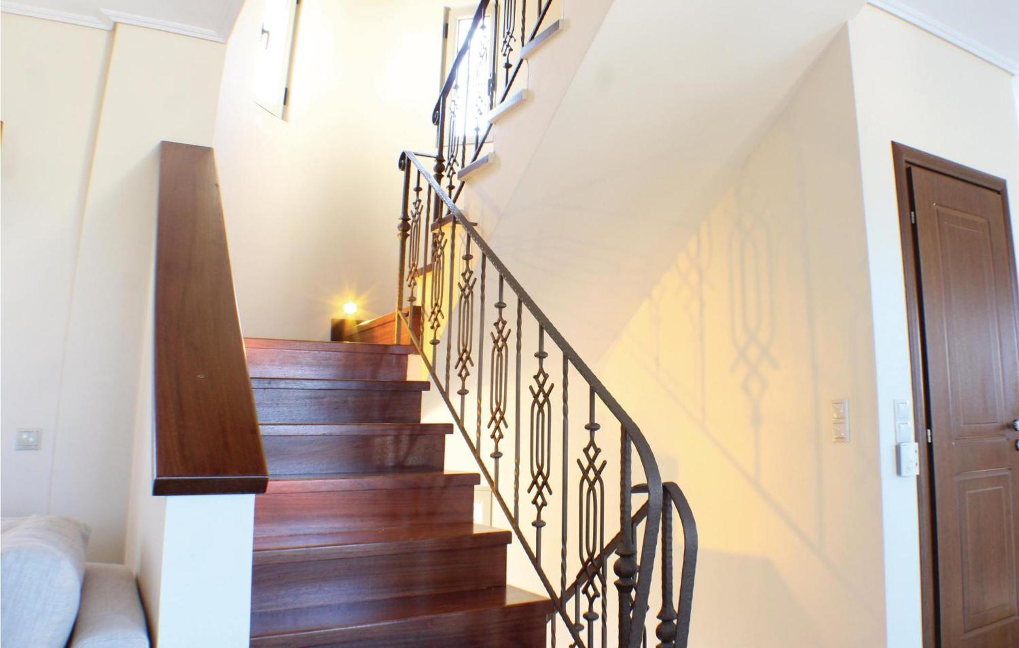Amazing Home In Koroni With Wifi ภายนอก รูปภาพ
